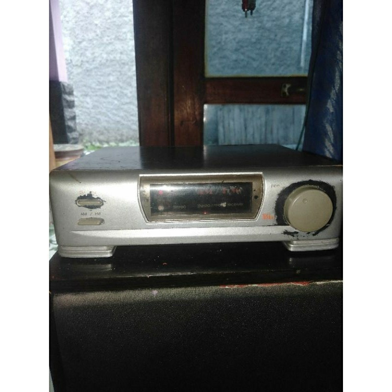 Radio tuner fm stereo