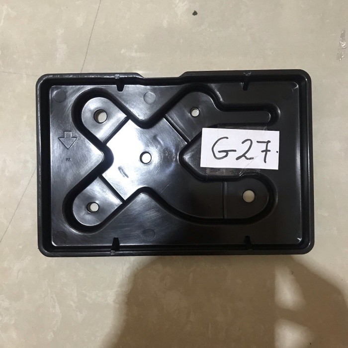 Tatakan aki toyota avanza veloz 74411-bz090