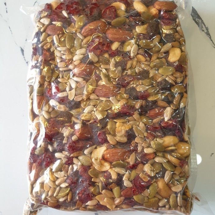 

TRAIL MIX PREMIUM 1KG MIX NUTS SEEDS DRIED FRUITS