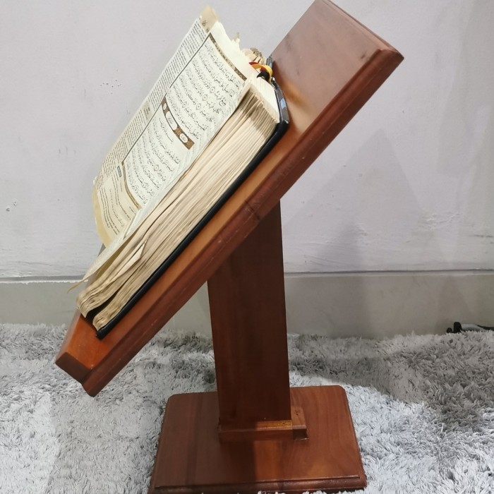 

Meja Rekal Baca Alquran/ Meja Belajar