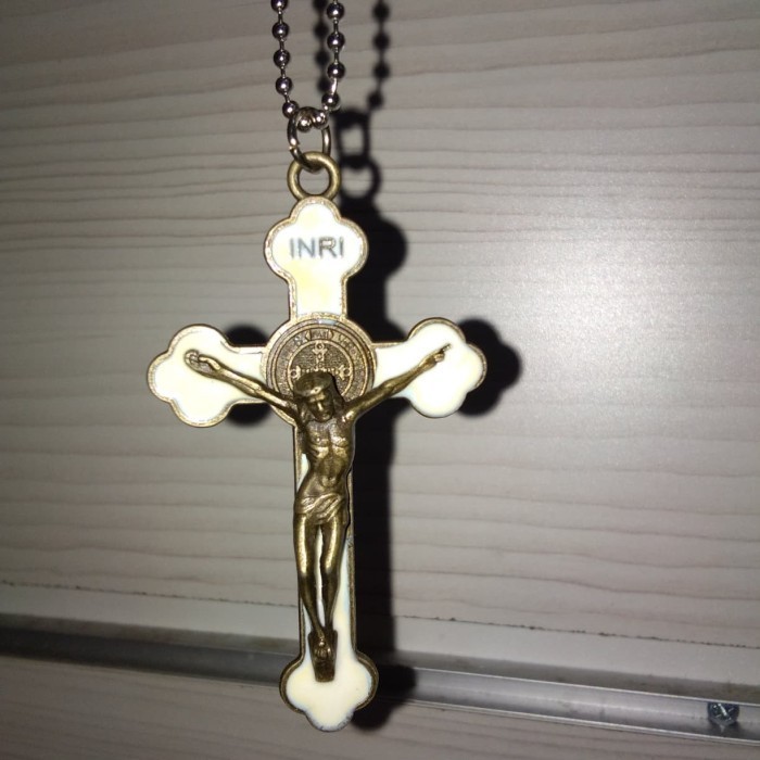 Kalung Salib Benediktus / Kalung Salib Rantai Cowok Sier 00509170