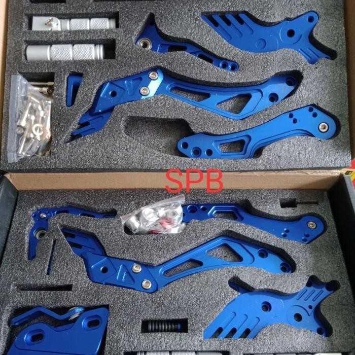 FOOTSTEP UNDERBONE SET DEPAN BELAKANG MX KING Original