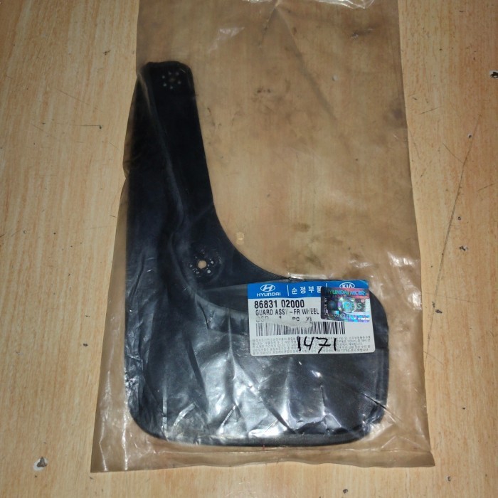 HYUNDAI GENUINE PARTS KARPET LUMPUR DEPAN HYUNDAI ATOZ