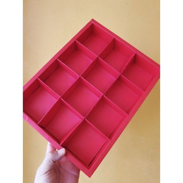 

5 pcs dus box eggtart fruit pie mika polos merah sekat 12 size 6 cm cake box kotak hampers packaging