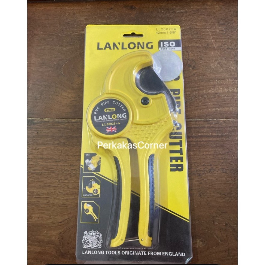 GUNTING PIPA PVC TOHO