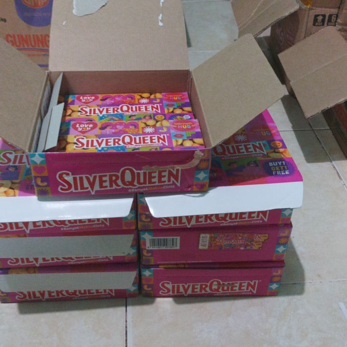 

Ready silverqueen buy 1 get 1 1box isi 10