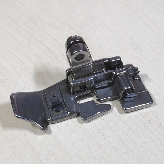 

Terlaris Presser Foot P504-A, Sepatu Obras Benang 5 Kemeja SALE