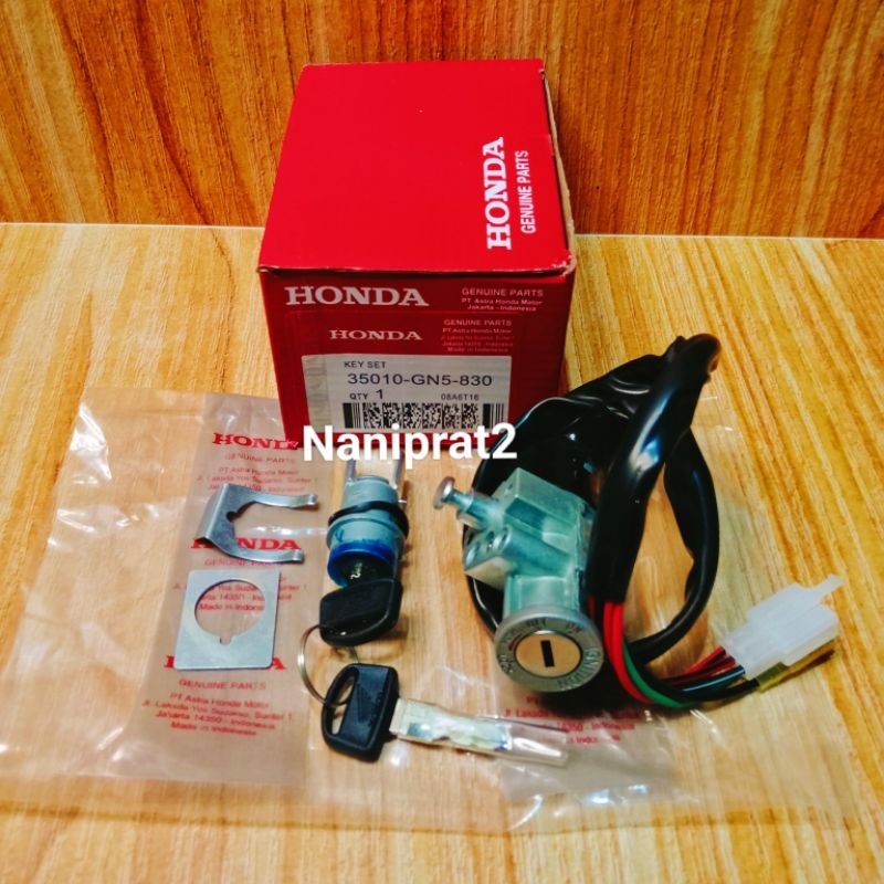 Kunci Kontak Key Set + Kunci buka Jok Honda Grand/Lagenda/Astrea Honda GN5 Ori