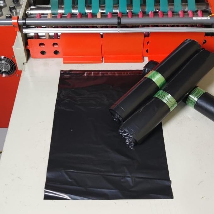 

Polymailer Polimailer 40x60 Jumbo Semi Glossy Isi 50 Lembar