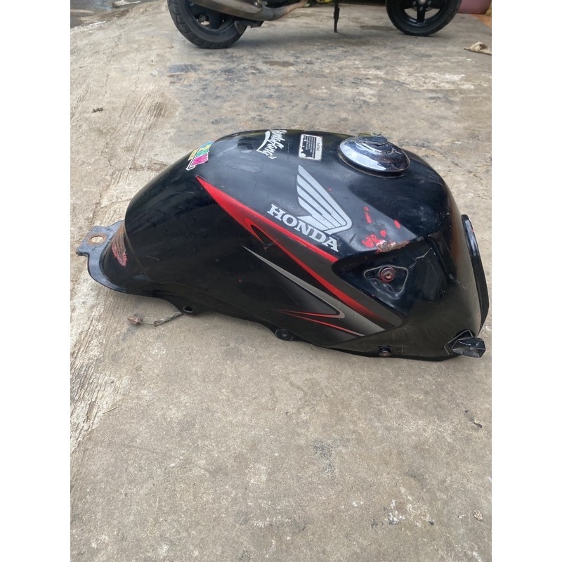 Tangki Tiger Revo tirev Original copotan motor bukan tilam/tiger lama.