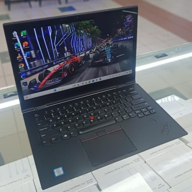 Lenovo Thinkpad X1 Yoga 3Rd Intel Core I5 Generasi 8 16/512Gb Ssd