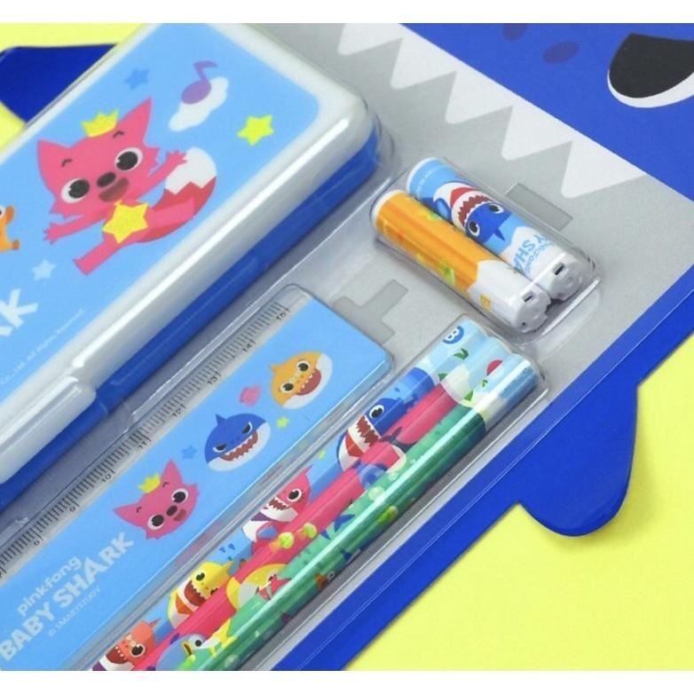 

Ew-98 Pinkfong Baby Shark Stationery Set (Pencil Case, Ruler, Pencils, Pencil Topper)/ Alat Tulis Cod