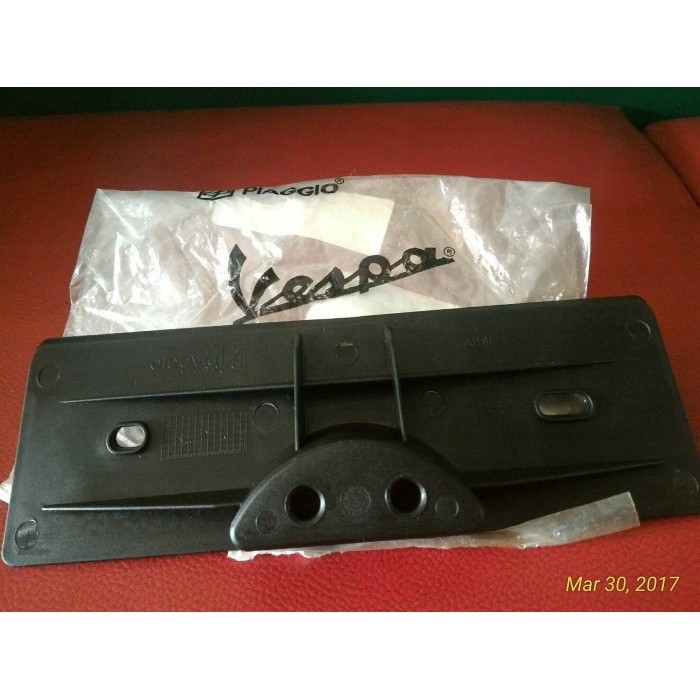DUDUKAN PLAT NOMOR FOR VESPA LX