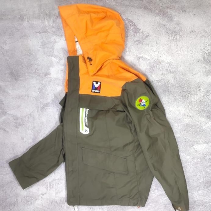 JAKET OUTDOOR GORPCORE M LIMITED