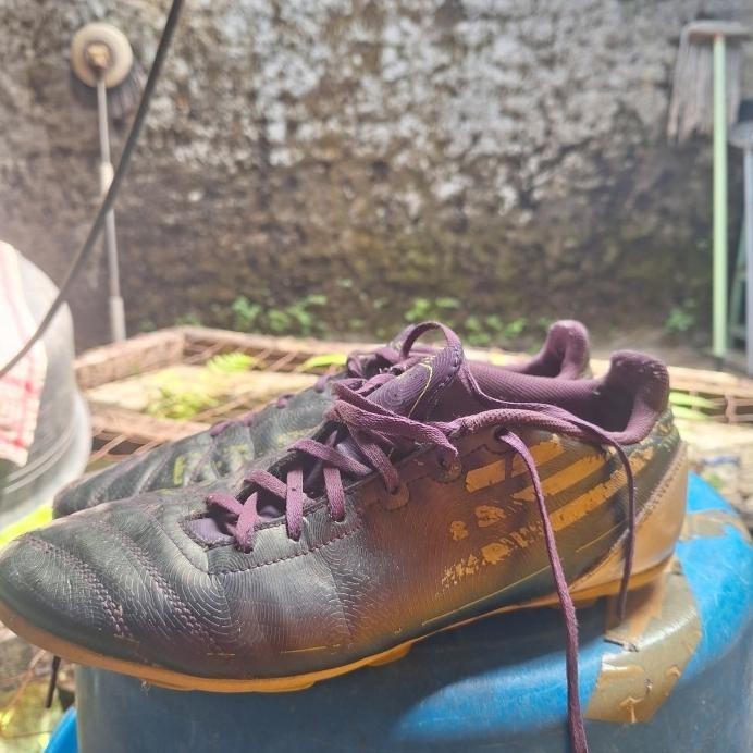 SEPATU BOLA ADIDAS F50