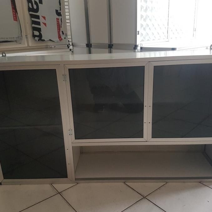 Rak Gantung Lemari Dapur Kitchen Set Atas Aluminium Kaca 3 Pintu Acp