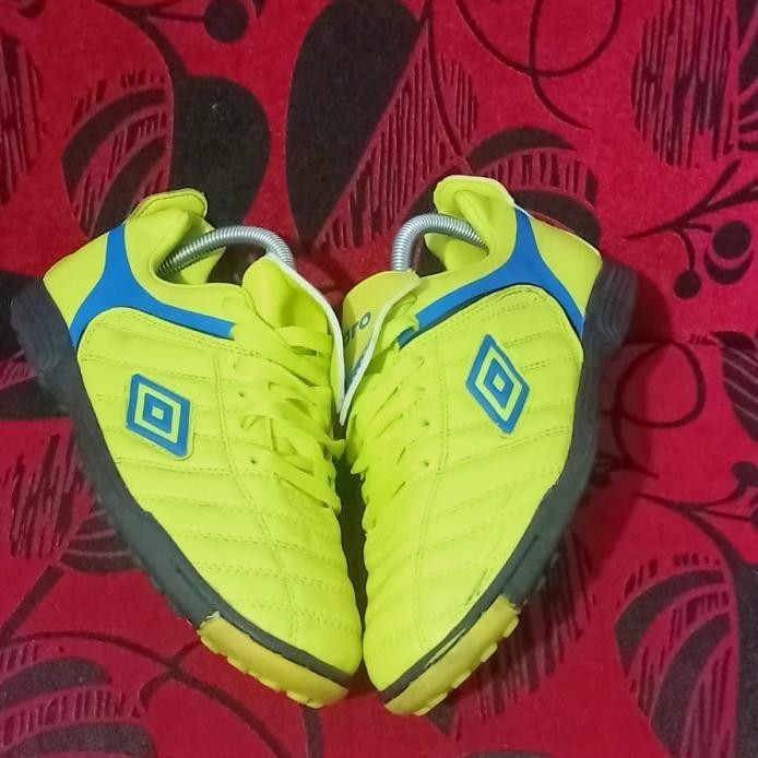 SEPATU FUTSAL UMBRO ORIGINAL