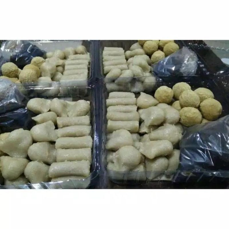 

PEMPEK CAMPUR ISI 30 PC PEMPEK PALEMBANG IKAN TENGGIRI CIKMAY ASLI PALEMBANG