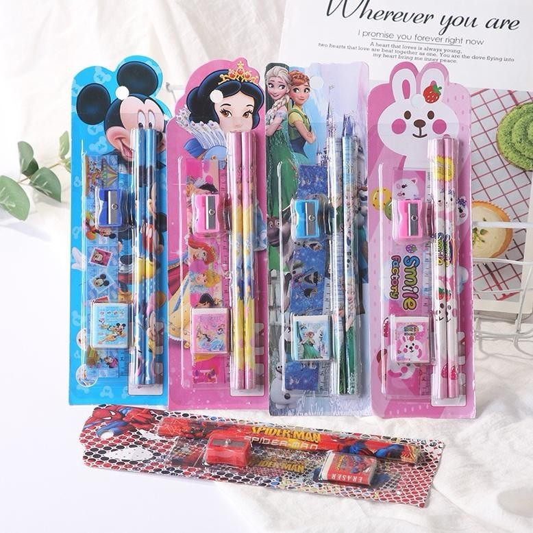 

uj-53 Alat Tulis Sekolah Stationery Set 5 in 1 Pensil Penghapus Penggaris Lentur Serutan Rautan / Mini Stationnery Set 5 in 1 Berkualitas