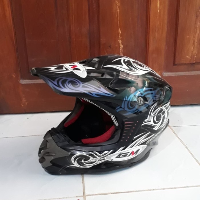 HELM GM CROSS NEUTRON BLACK MOTIF