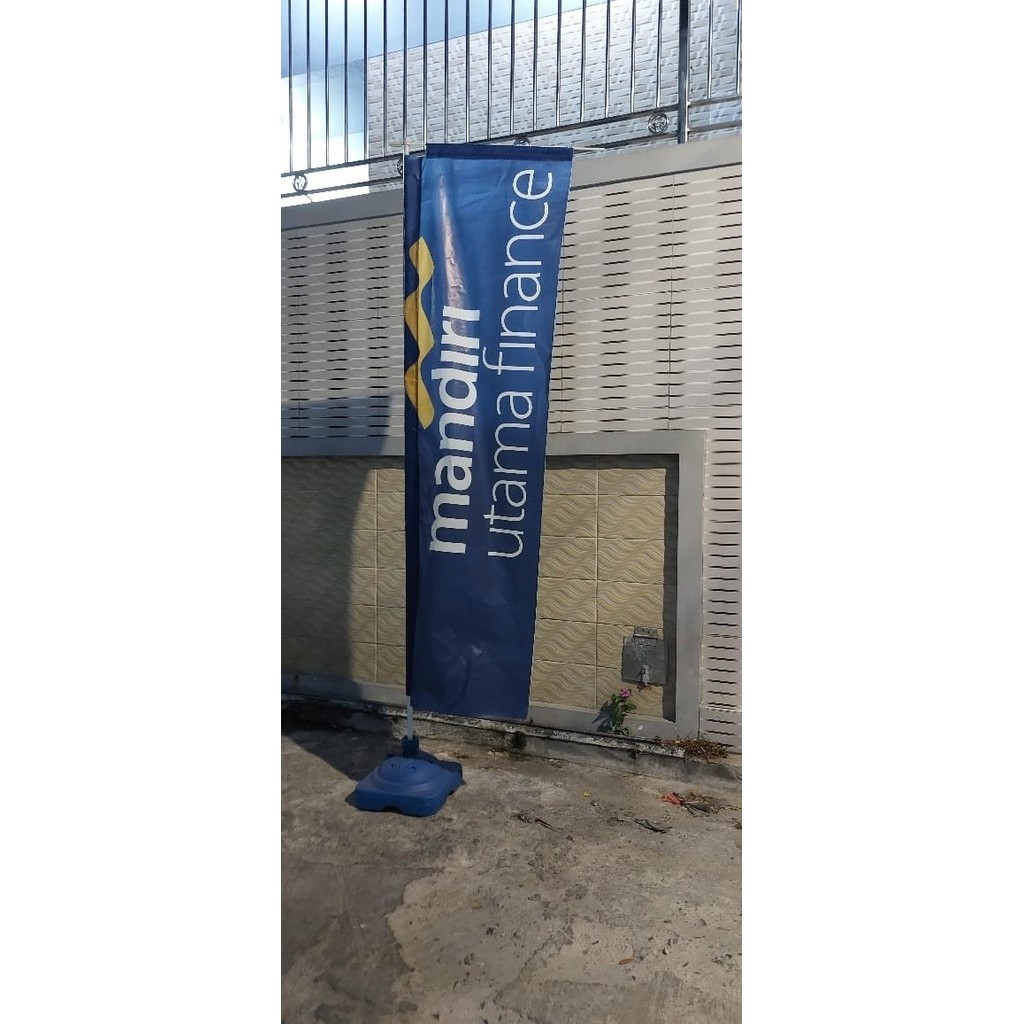 

Terlaris flag banner flying banner edge flag banner tiang putih tanpa printing SALE