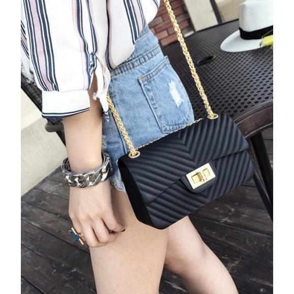 TAS SELEMPANG CLUTCH HITAM WANITA RANTAI EMAS GLAMOUR OOTD PESTA PARTY