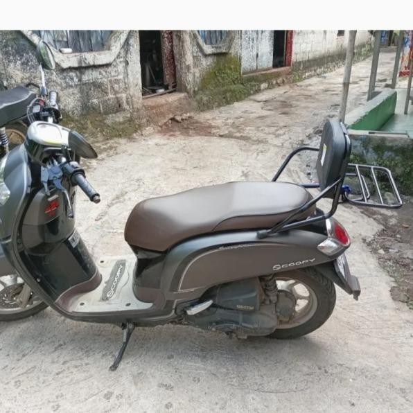 Sandaran Motor Jok Belakang Scoopy