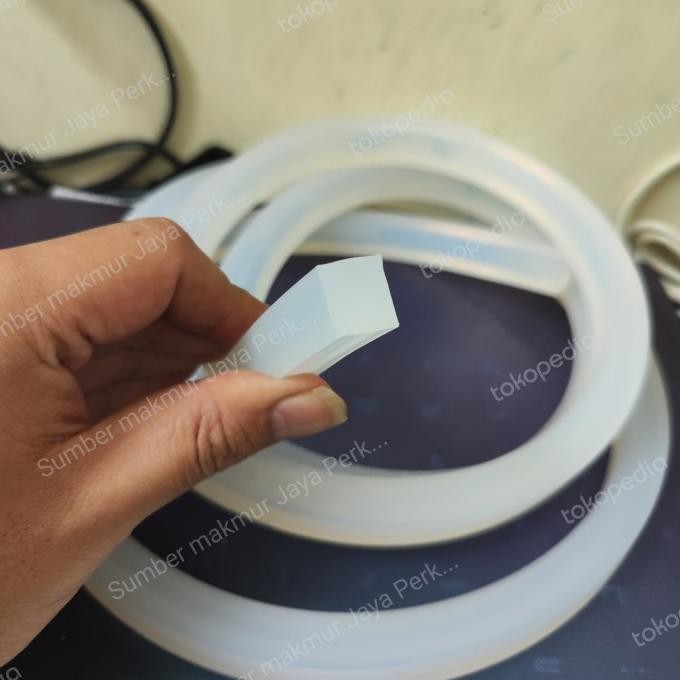 

Silicone Clear Kotak ( Silicone Square ) 25Mm X 25Mm