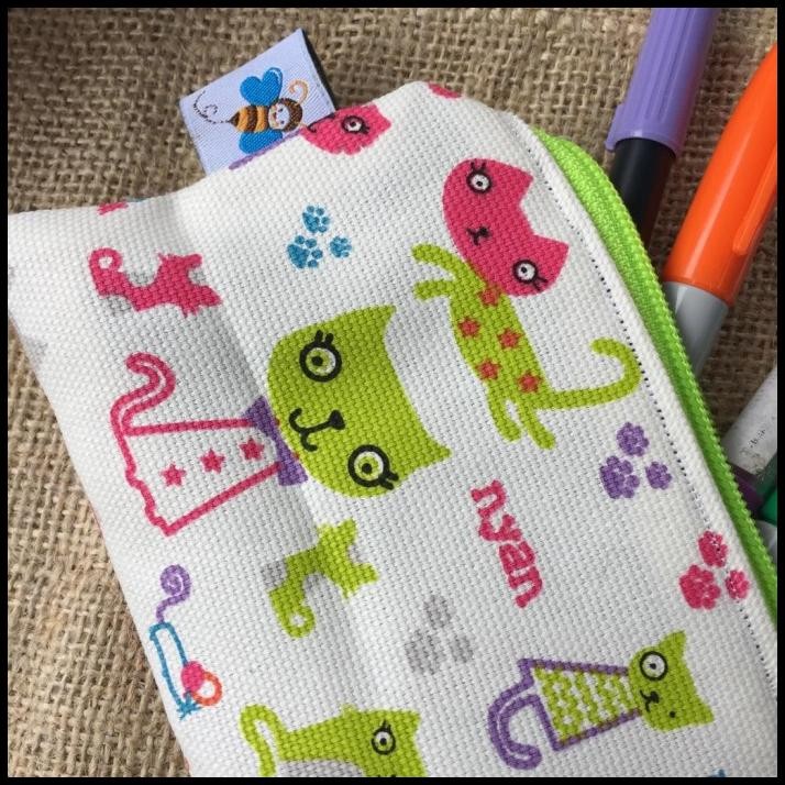 

BEST DEAL WHITE CATS TEMPAT PENSIL KANVAS PENCIL CASE