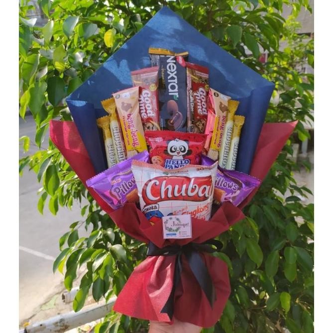 

uk-12 (K) Buket murce cantik keren/paket/bingkisan Snack Ulang Tahun/Ultah/ Wisuda/Kado/Hadiah/ ANNIVERSARY / CEWE Berkualitas