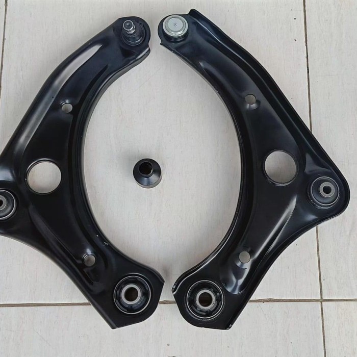 Lower arm assy nissan march datsun go +panca