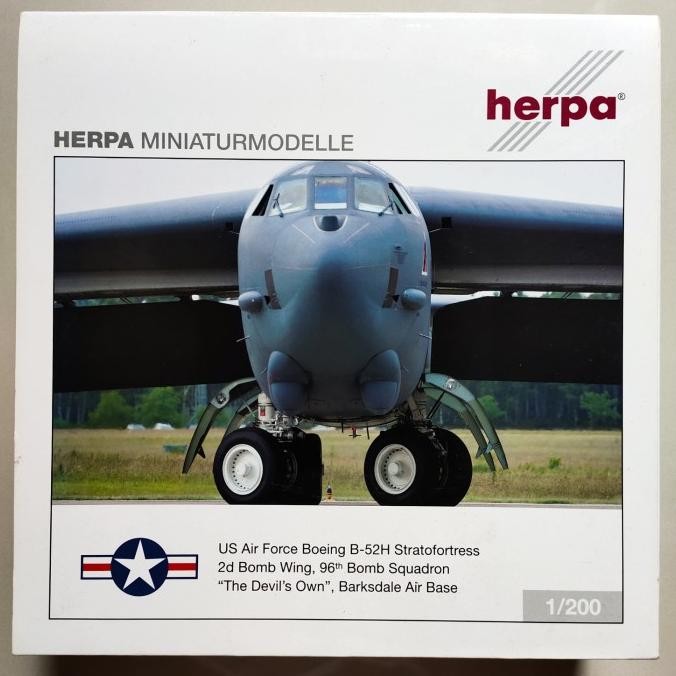 Herpa Wings B-52H Stratofortress 1:200