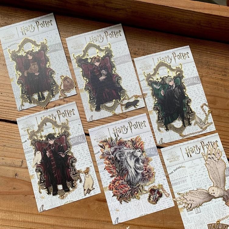 

Viral Bookmarks Pembatas Buku Penanda Buku Rantai Gantungan Hogwarts Slytherin Castle Hippogriff Gryffindor Hufflepuff Ravenclaw Fawkes Hedwig Unik Lucu Kado Hemat
