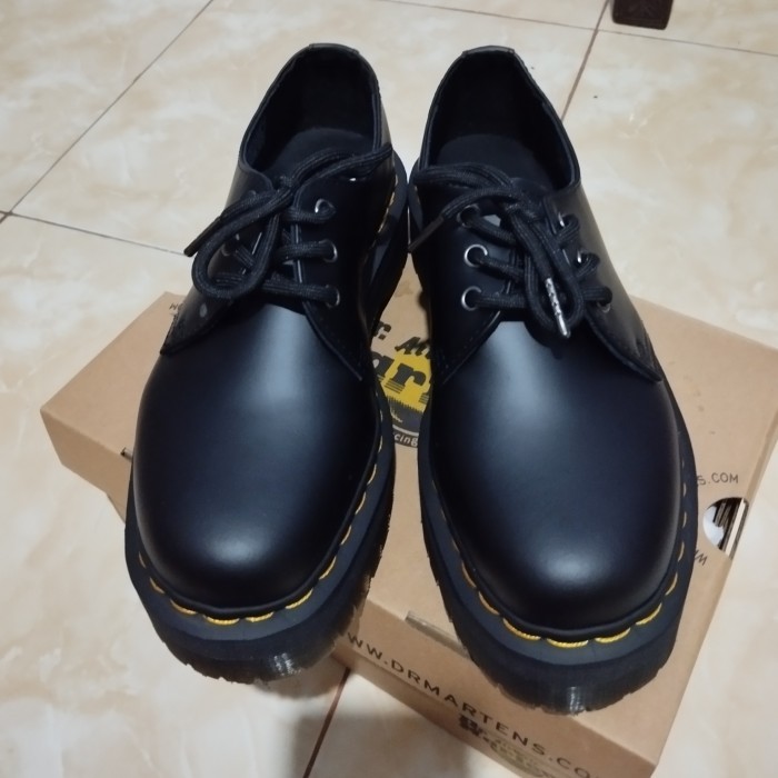 DR MARTENS 1461 QUAD 6 UK MIC