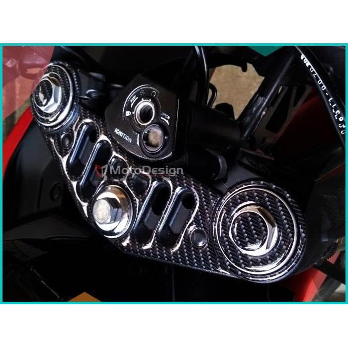 Stiker Timbul Carbon Protector Pad Triple Clamp Segitiga R15 V3 140BZ