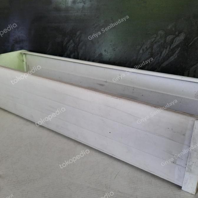 Tlawah/Tempat Mewarangi/Mencuci Pusaka 50 Cm