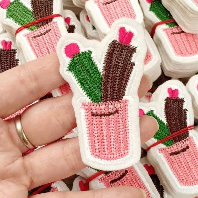 

siap kirim] patch kaktus pot pink anyam
