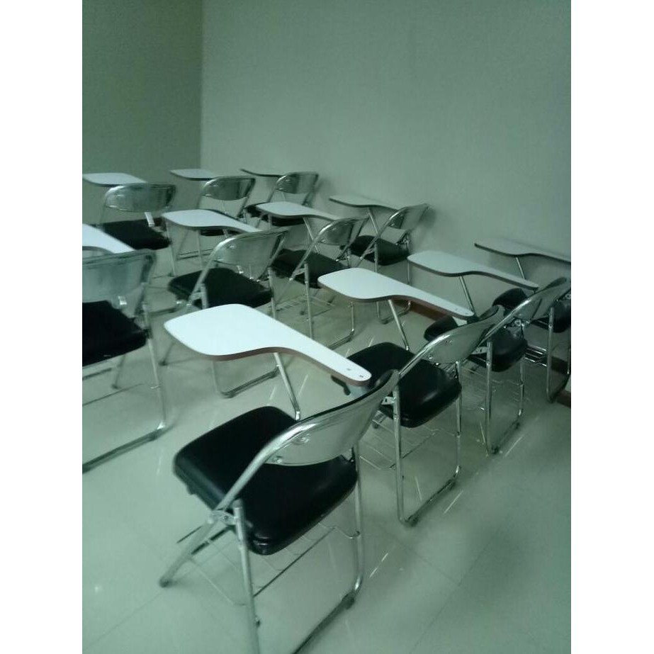 Kursi Kuliah Chitose Belajar Sekolah MND