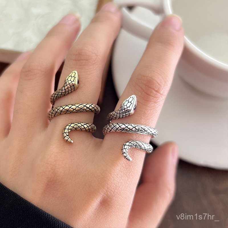 Perhiasan Tren Cincin Ular Pria Kuningan Antik Kepribadian Berlebihan Niche925Cincin Perak untuk Wan