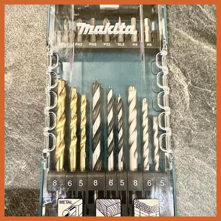 READY MATA BOR SET + OBENG MAKITA D-77207 ( PERTUKANGAN / POWER TOOLS )PACKING AMAN