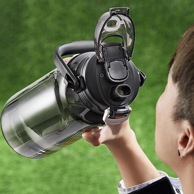 TKK Botol air Minum motivasi 2 liter bpa free Tritan Dilengkapi dengan pegangan jerami dan tali 1027