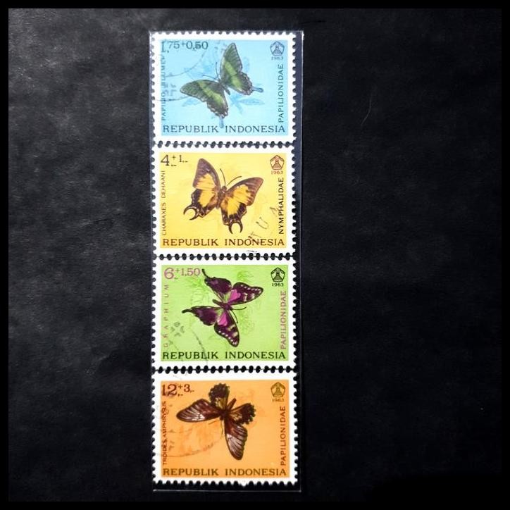 

HOT DEAL PRANGKO INDONESIA 1963. KUPU - KUPU. SET LENGKAP (4V) USED. KAT. 50K !!!!