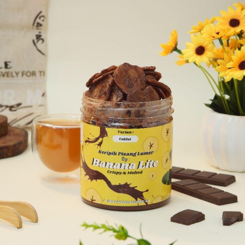 

Banana Lite Varian Coklat 250 Gram | Keripik Pisang Coklat Lumer Snack Cemilan Viral Bananachips
