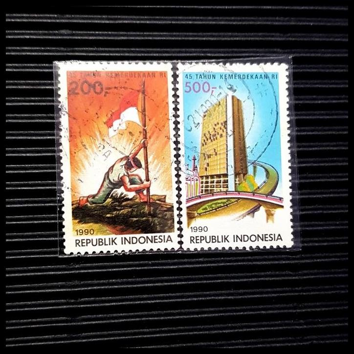 

TERMURAH PRANGKO INDONESIA. 45 TAHUN KEMERDEKAAN RI. SET LENGKAP (2V) USED !