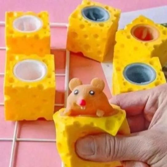 Up Mainan Pop It Squishy Karet Silikon Keju Tikus Tupai / Mainan Squishy Tikus Keju Ksret Silikon Po