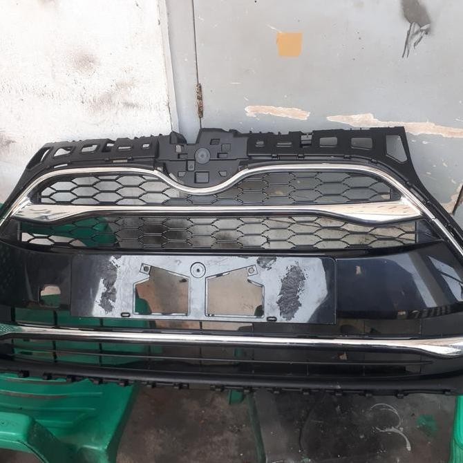 Grill atau Ram Bumper Sienta Q bisa di upgrade dari tipe G atau V