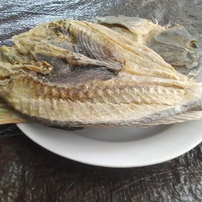 

IKAN ASIN - IKAN GARAM (KERING) KHAS MANADO ASLI - 1kg