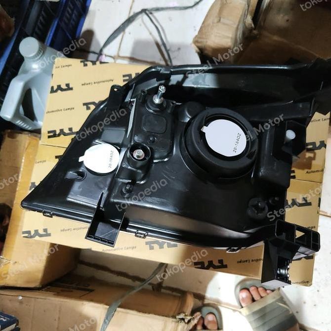 Head Lamp Nissan XTrail T30 Import Hh Quality