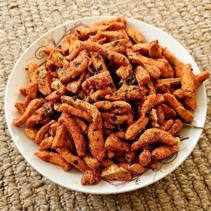 

LM Basreng Pedas Daun Jeruk viral 1kg Bumbu Melimpah Extra Pedas Daun Jeruk