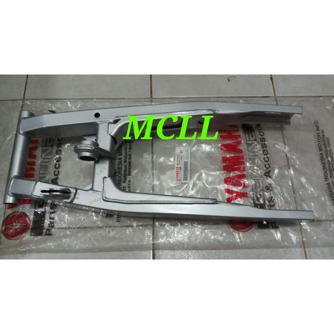 SWING ARM VIXION OLD 2007-2012 ORINAL YAMAHA 3C1-F2110-01